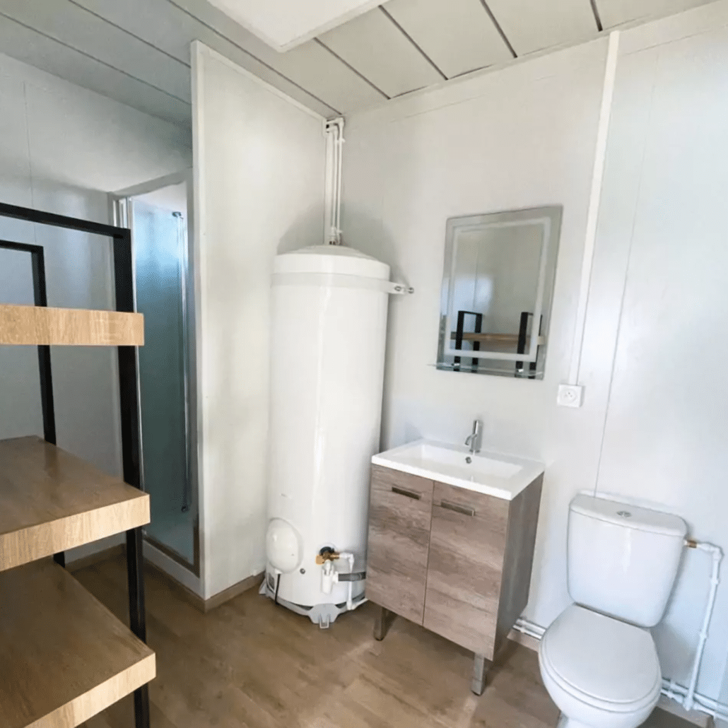 interieur salle d'eau base de vie modulaire